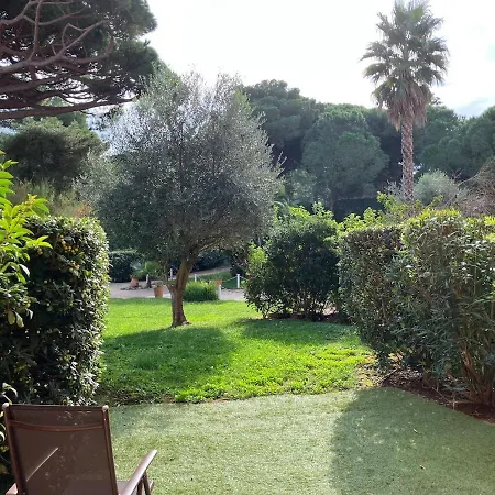 Giens T3, Air-conditioned, Ground Floor, Garden, Direct Access * Hyères