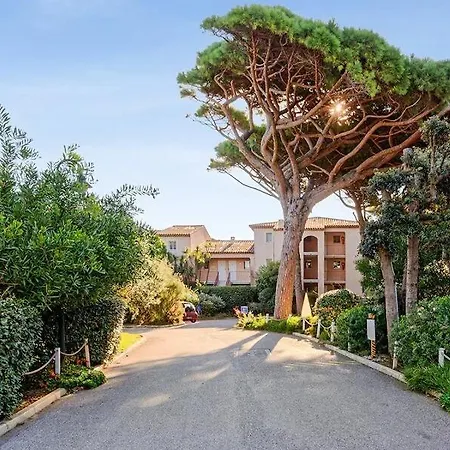 Lejlighed Giens T3, Air-conditioned, Ground Floor, Garden, Direct Access